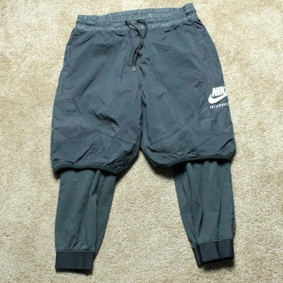 nike international pants